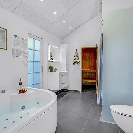 Holiday home Cozy In Haderslev With Wifi Knud (Flovt)
